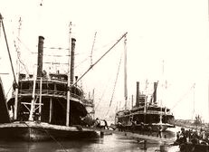 Mississippi River Boats 1900