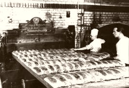 France Baker's dozen 1920