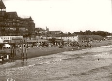 Santa Monica. A Day At The Beach 1900